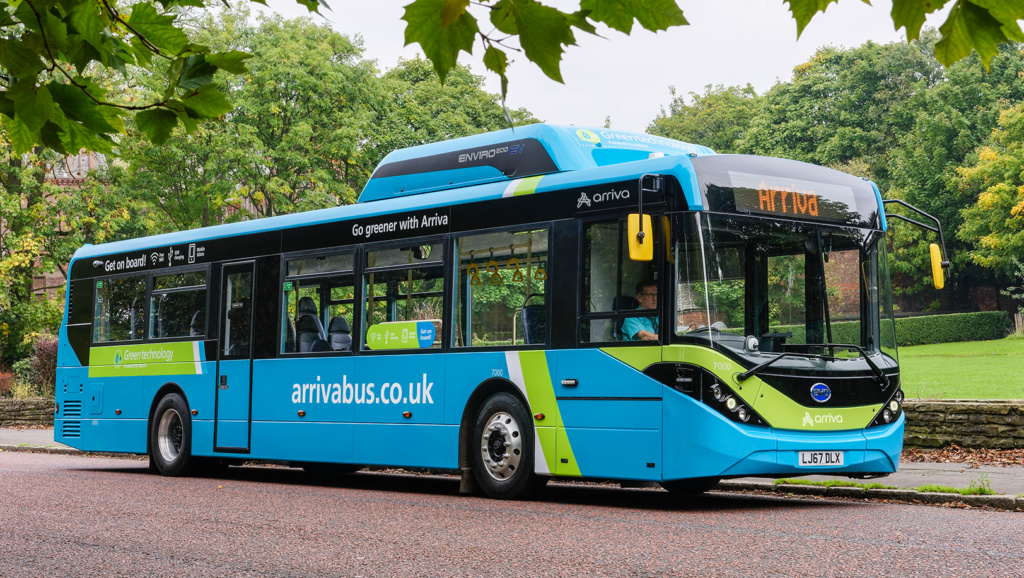 £2 bus fare cap extended until autumn